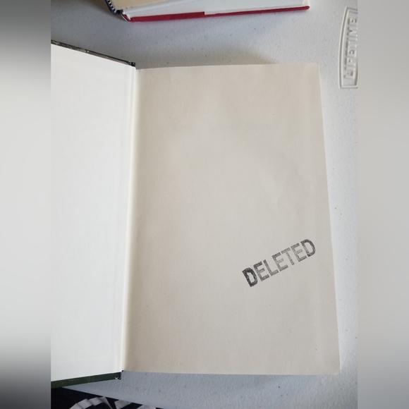 Keep a Little Secret by Dorothy Garlock, 2011, Hardcover, Large Type - Picture 5 of 5